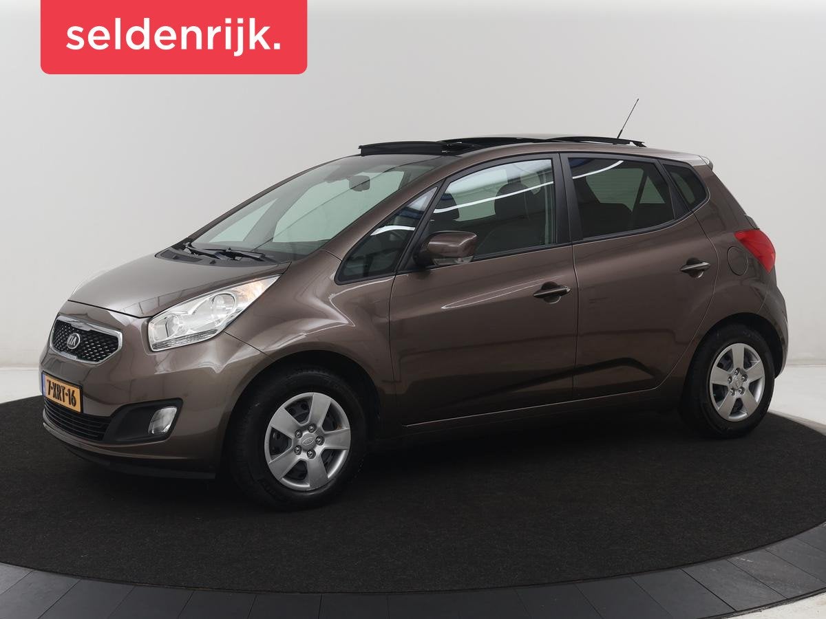 Kia Venga 1.4 CVVT World Cup Edition | Panoramadak | Cruise, Auto's, Kia, Voorwielaandrijving, Euro 5, Stof, Gebruikt