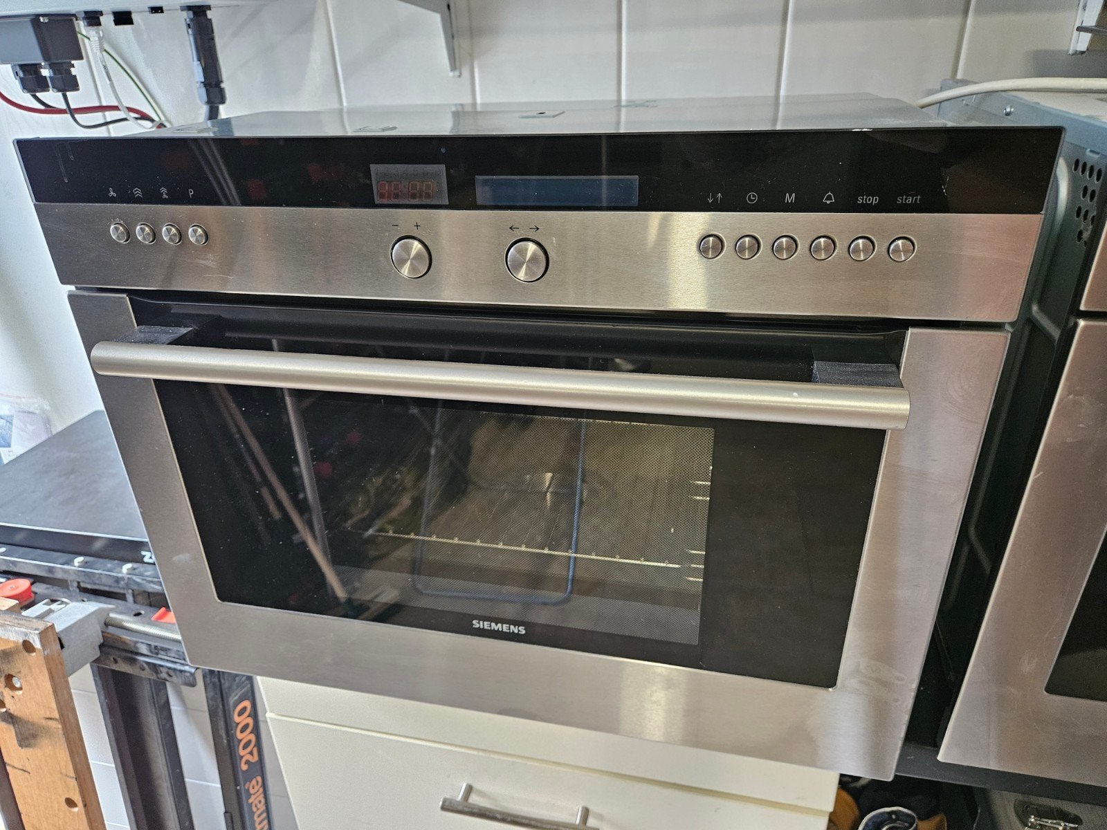 Siemens HB36D570 compacte RVS inbouw combi stoomoven, Ophalen, 45 tot 50 cm, Gebruikt, Siemens