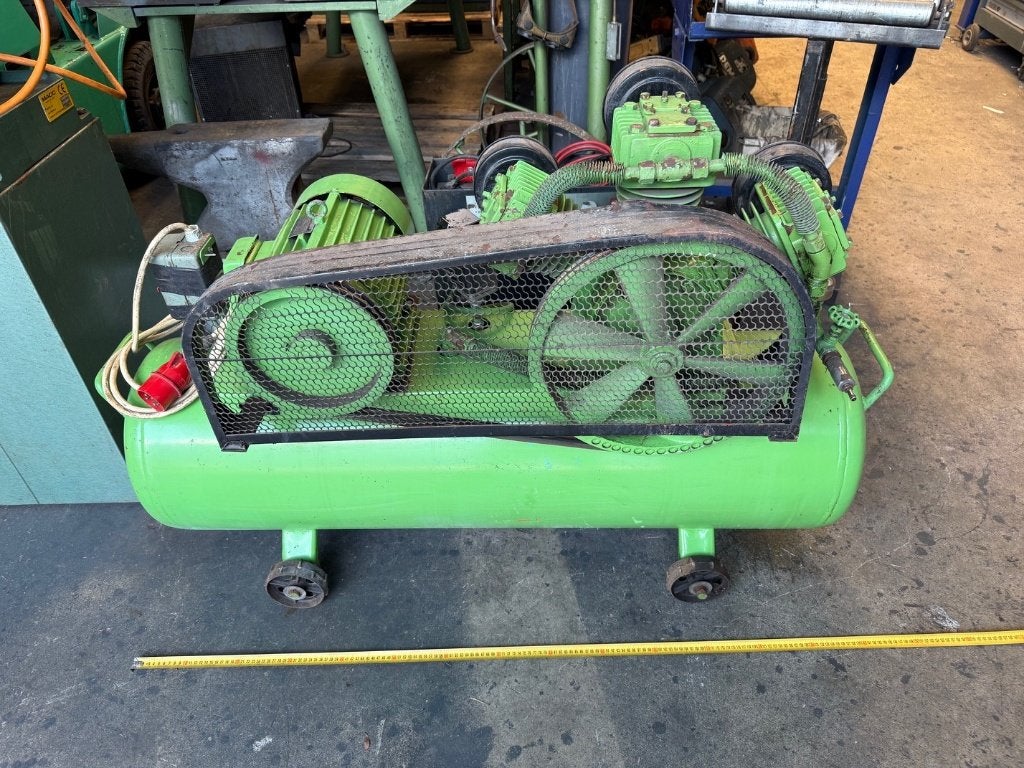 Huvema compressor, Ophalen, Gebruikt, 400 tot 800 liter/min, 6 tot 10 bar