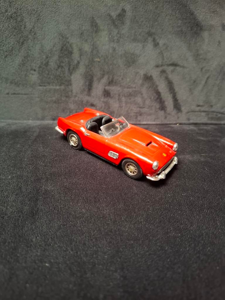 IDEA 3 Ferrari 250 GT SPIDER CALIFORNIA Made in Italy, Ophalen of Verzenden, Zo goed als nieuw, Auto