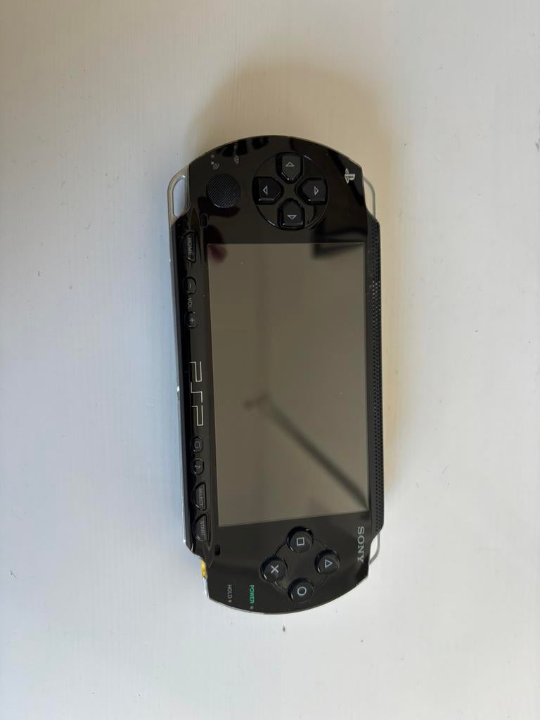 Psp 1004, Spelcomputers en Games, 1 speler, Ophalen of Verzenden, Zo goed als nieuw, Vanaf 3 jaar