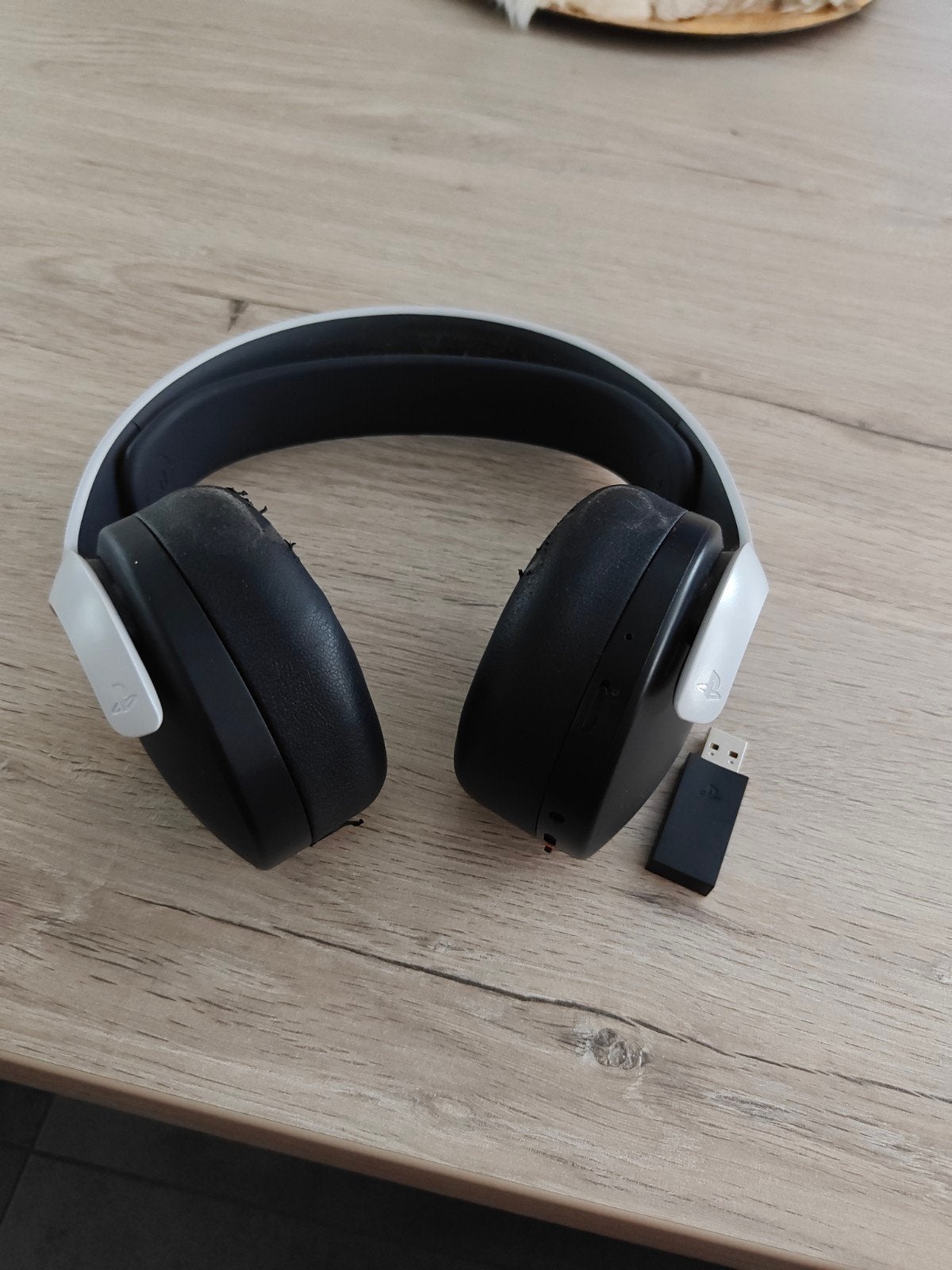 Sony Pulse 3D draadloze headset - PS5, Computers en Software, Headsets, Gebruikt, Ophalen of Verzenden, Draadloos, Mute-functie