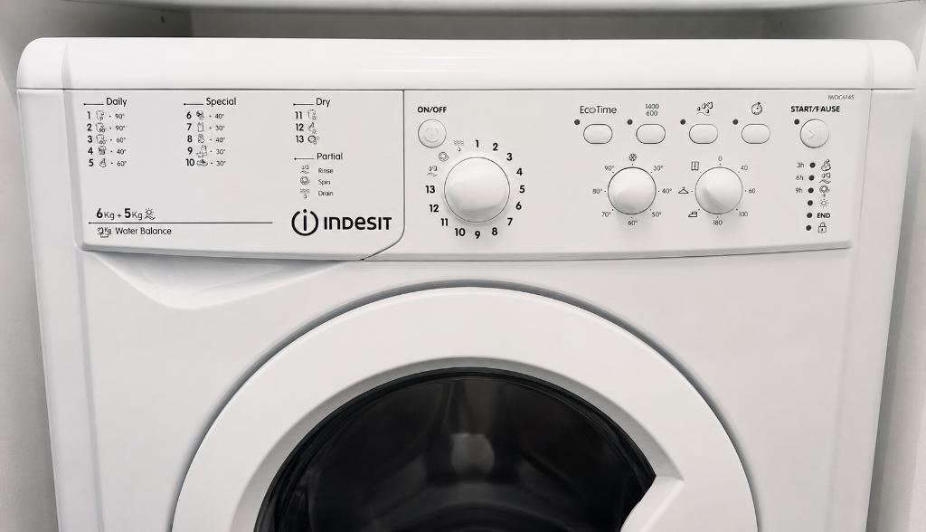 Washer-dryer combo 6kg wash / 5kg dry (wasmachine en droger), 4 tot 6 kg, Ophalen, Zo goed als nieuw, 85 tot 90 cm