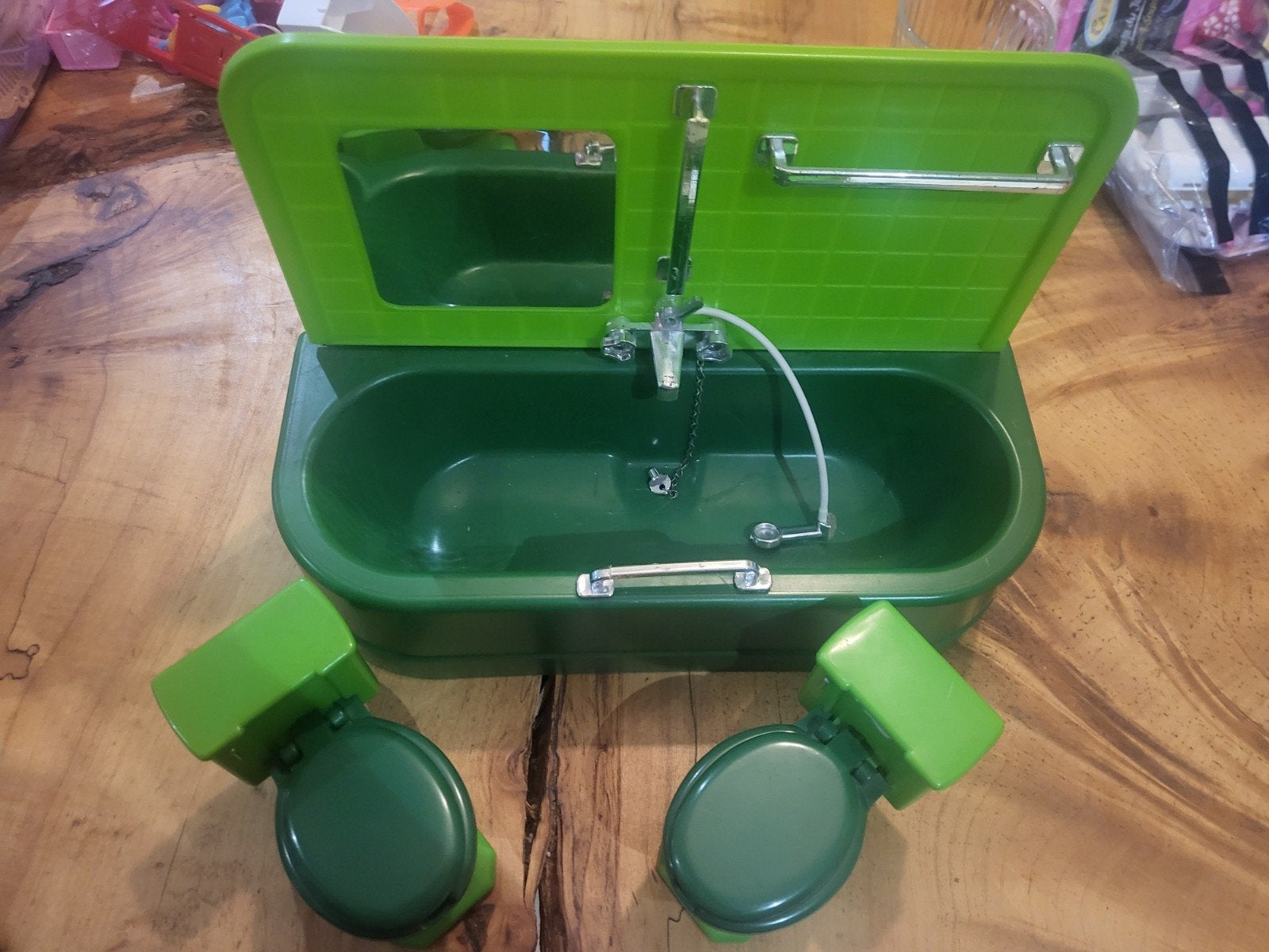 Vintage poppenhuis badkamer set - bad en toiletten, Ophalen of Verzenden, Gebruikt, Toebehoren