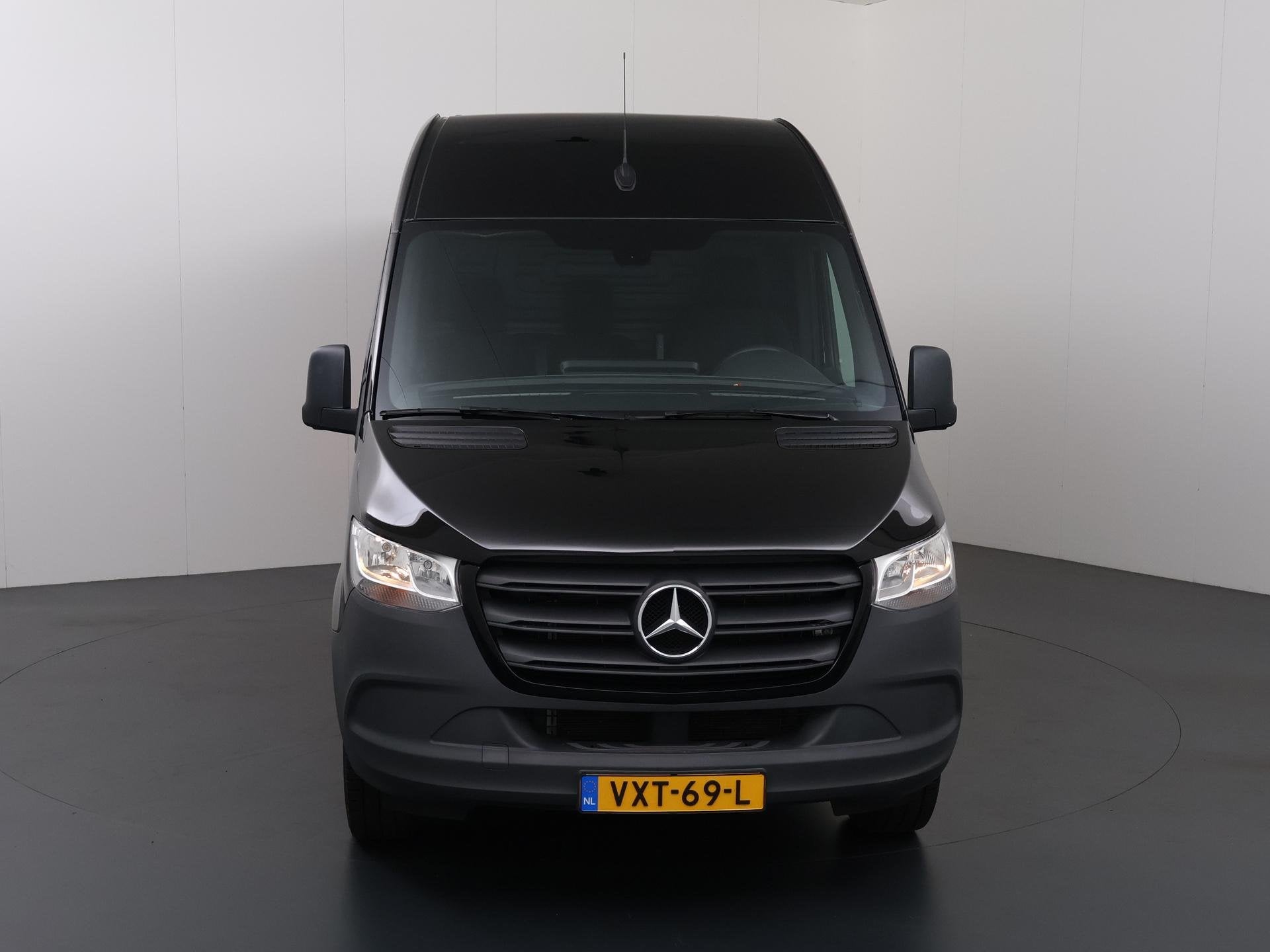 Mercedes-Benz Sprinter 317 CDI | L3 H2 | Achteruitrijcamera, Gebruikt, 4 cilinders, 2000 kg, Zwart