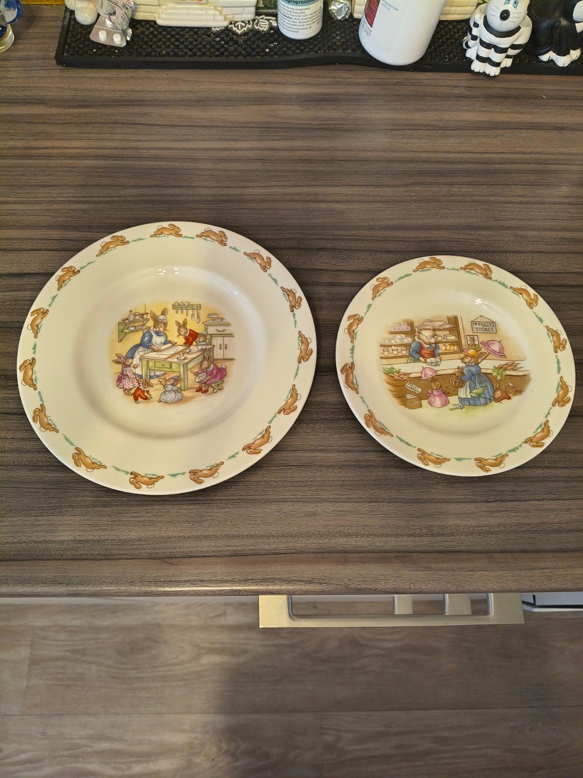 Royal Doulton Bunnykins Borden borden uit 1936, Antiek en Kunst, Ophalen of Verzenden
