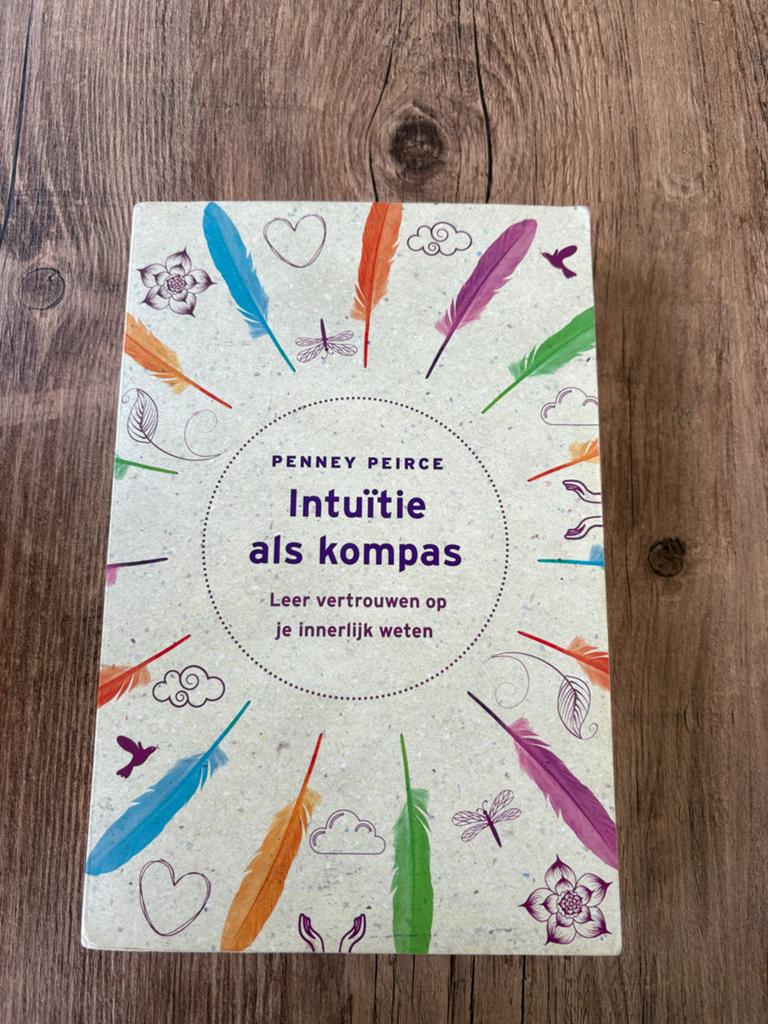 Intuïtie als kompas - Penney Peirce, Ophalen of Verzenden, Zo goed als nieuw, Spiritualiteit algemeen, Achtergrond en Informatie