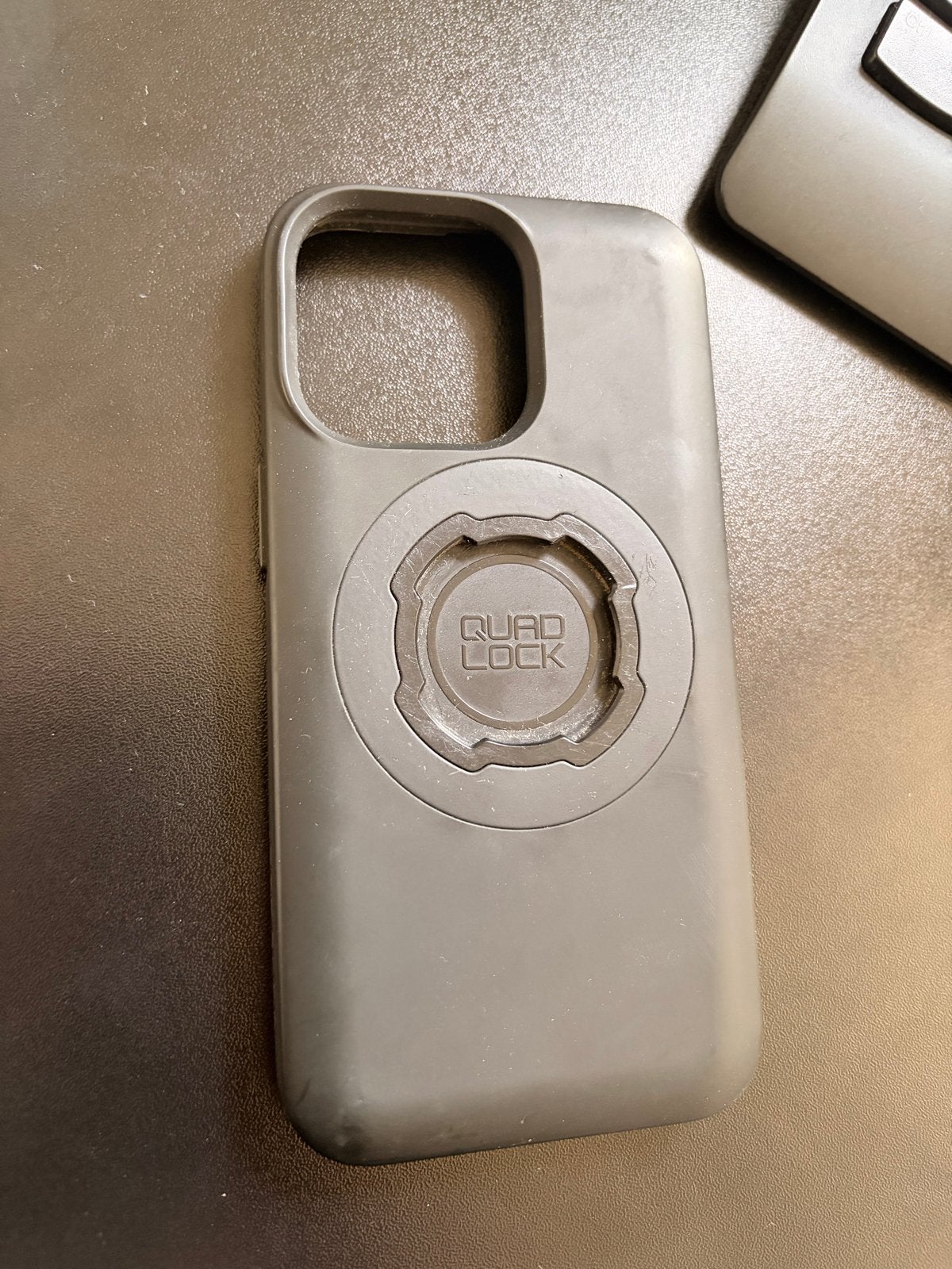Quad Lock Hoesje voor iPhone 13 Pro, Kunststof, Quad Lock, Hoesje of Tasje, Ophalen of Verzenden