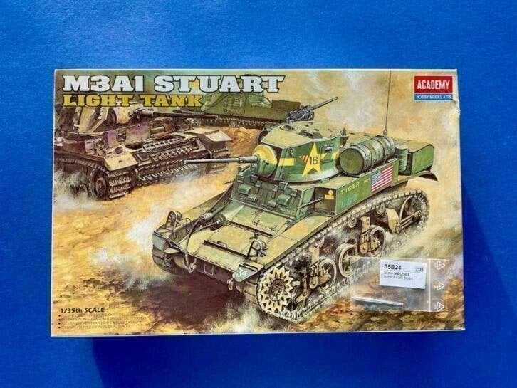 Academy	1398	M3A1 Stuart Light Tank	1/35 incl alu loop, Verzenden, 1:32 tot 1:50, Nieuw, Italeri