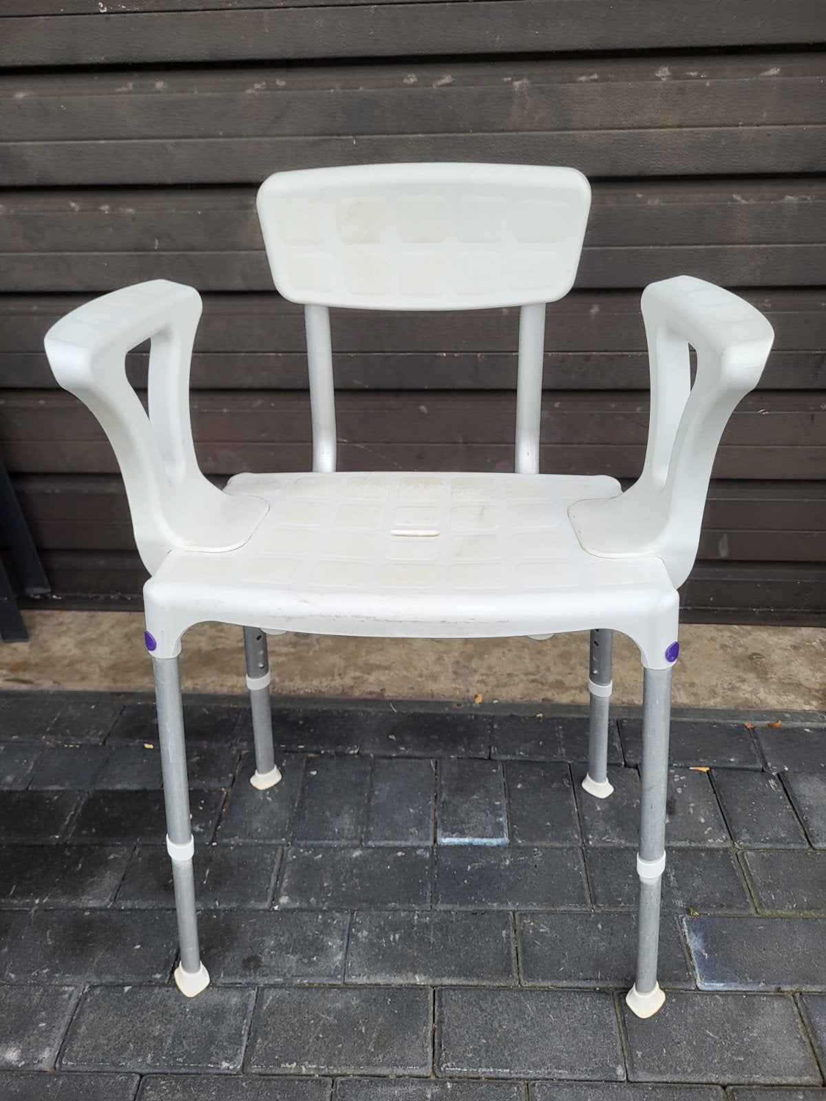 - Douchestoel, Ophalen of Verzenden, Kringloop Laares, Kringlooplaares128@gmail.com, Minkmaatstraat 126