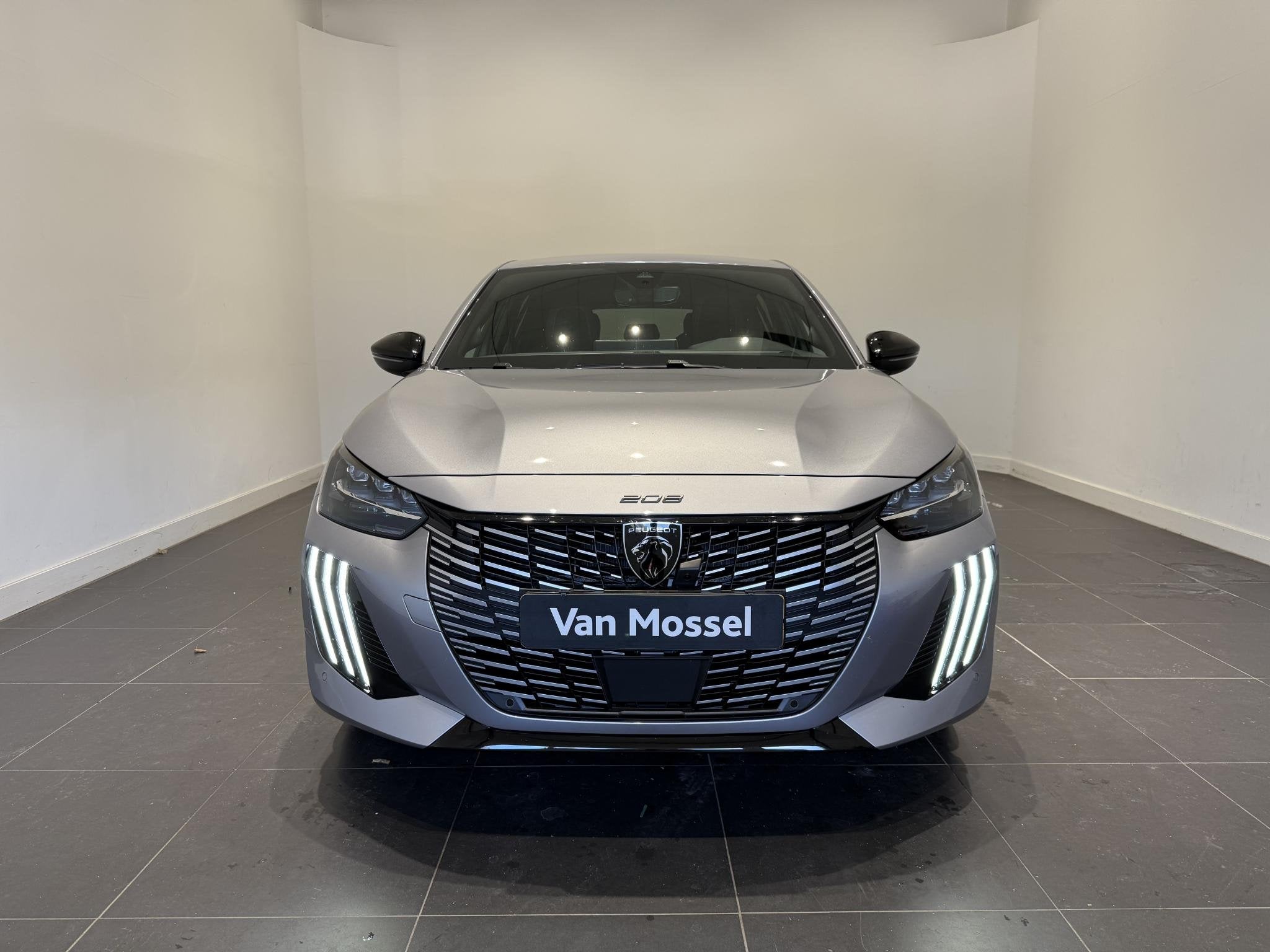 Peugeot e-208 GT Stoelmassage l Stoelverwarming | Massage l, Auto's, 156 pk, Automatische klimaatregeling, Zilver of Grijs, Te koop