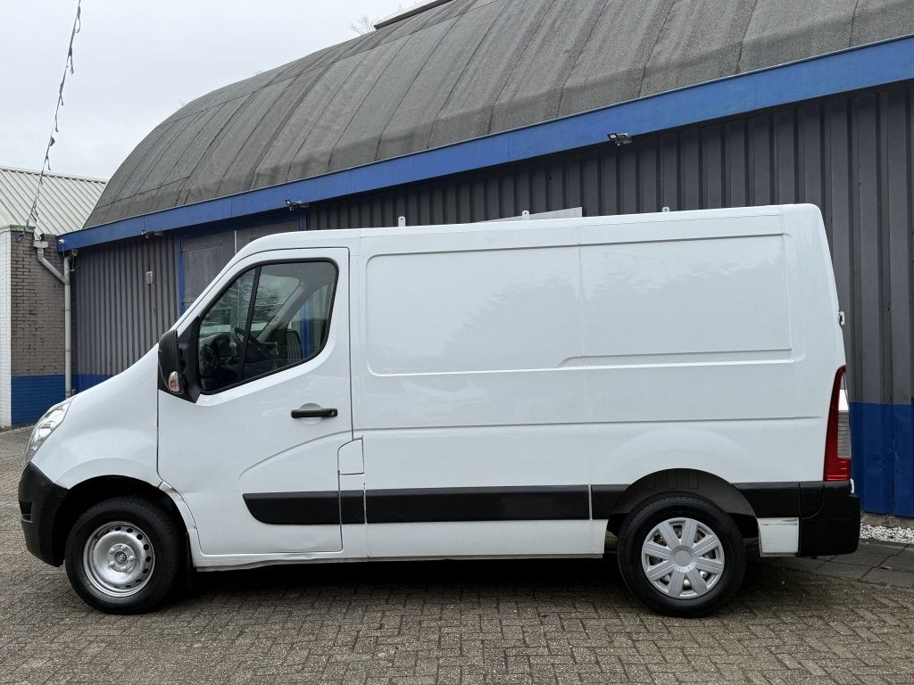 Renault Master T28 2.3 dCi L1H1, 13 km/l, Achterwielaandrijving, Gebruikt, Euro 6