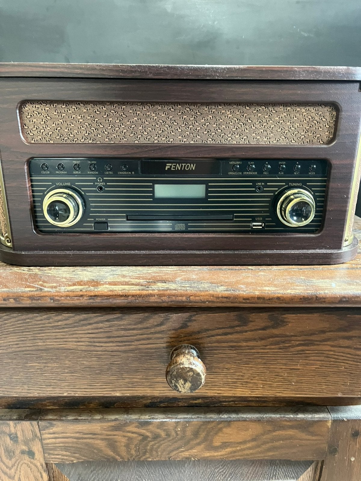 Retro platenspeler met radio, cd-speler en Bluetooth–€180,00, Ophalen of Verzenden