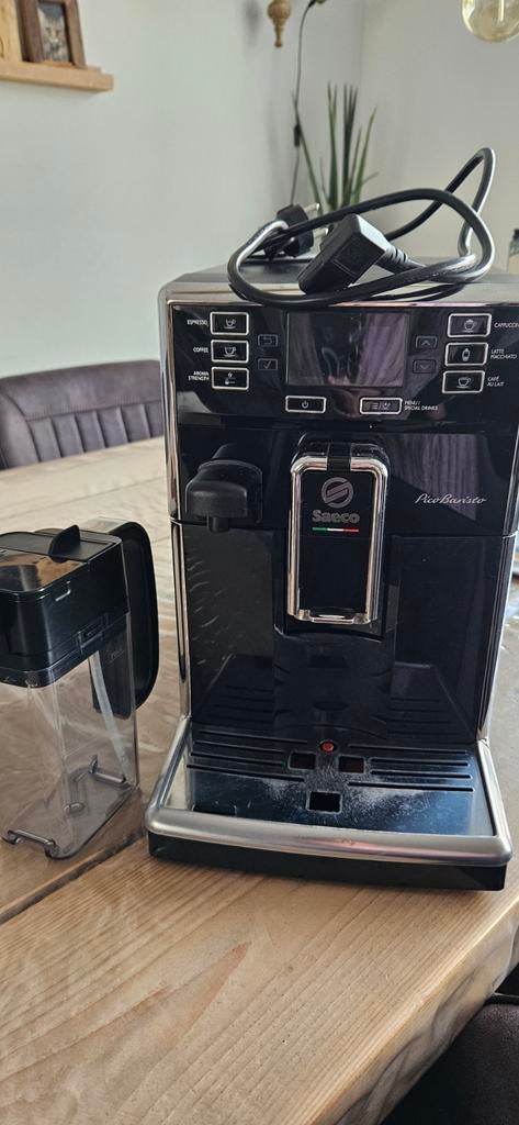 Koffie machine picobarista Type SM5470 bonen, Witgoed en Apparatuur, Koffiezetapparaten, Ophalen, Afneembaar waterreservoir, Gebruikt
