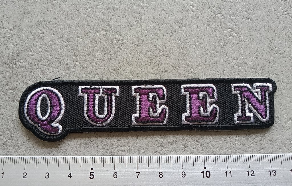 Queen leuke nieuwe shaped patch q58 paars, Ophalen of Verzenden, Nieuw, Kleding