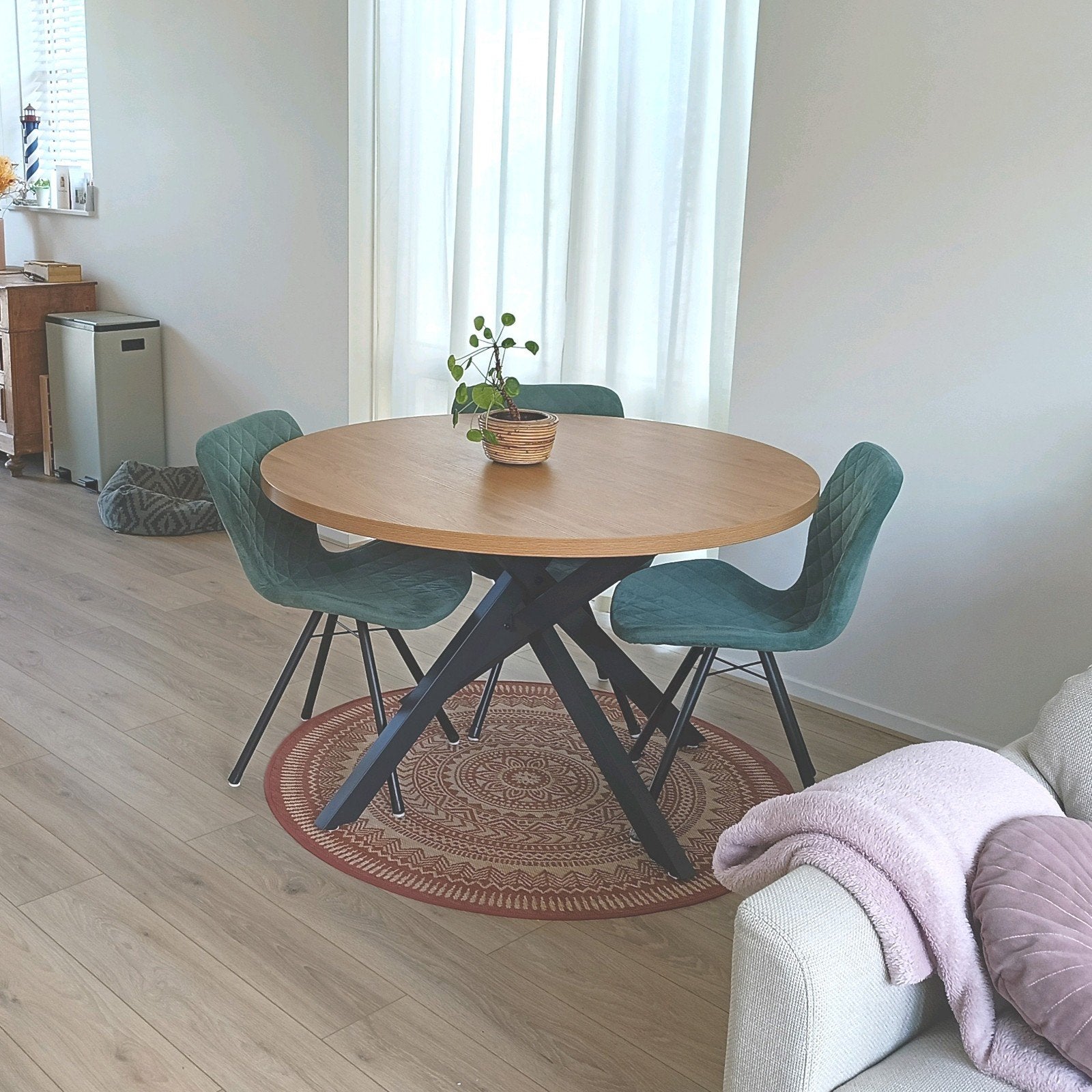 Ronde tafel jysk / D120cm, Huis en Inrichting, Modern, Industrieel, Rond, Ophalen of Verzenden, Zo goed als nieuw