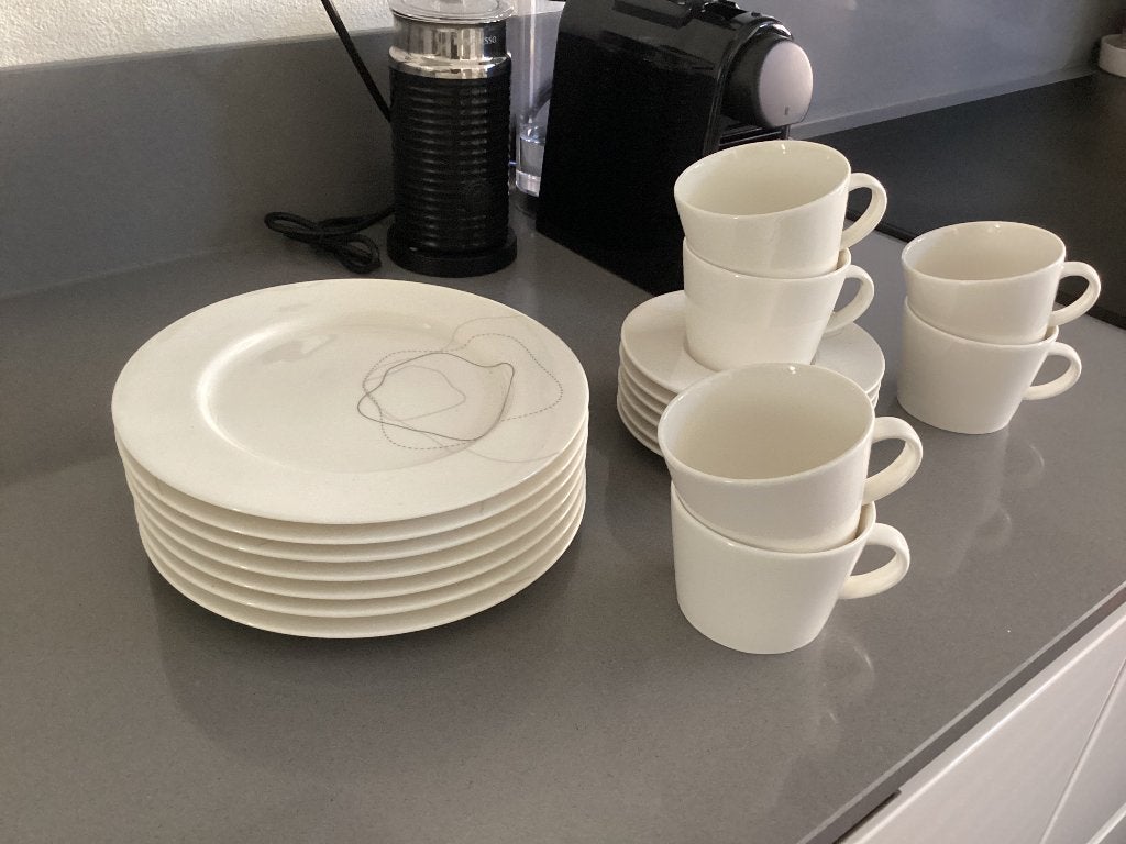 Iittala Aika Graphics borden en koppen, Ophalen, Overige merken, Zo goed als nieuw, Bord(en)