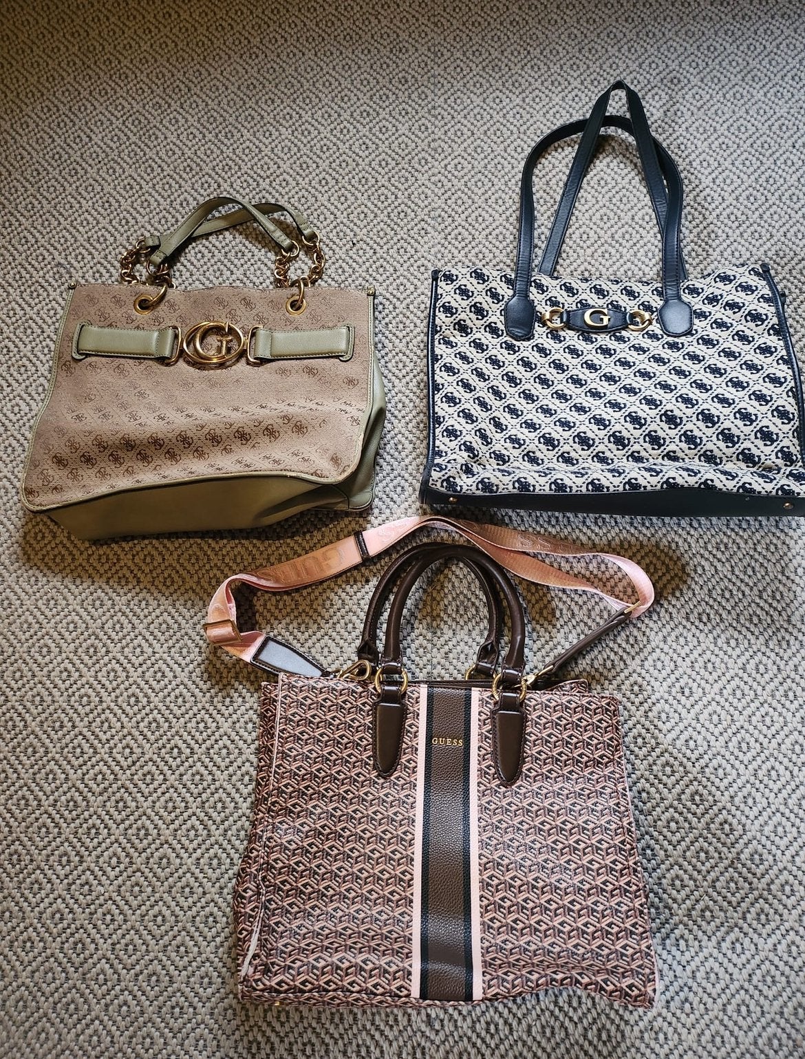 Guess tassen, Ophalen of Verzenden, Zo goed als nieuw, Zwart, Handtas