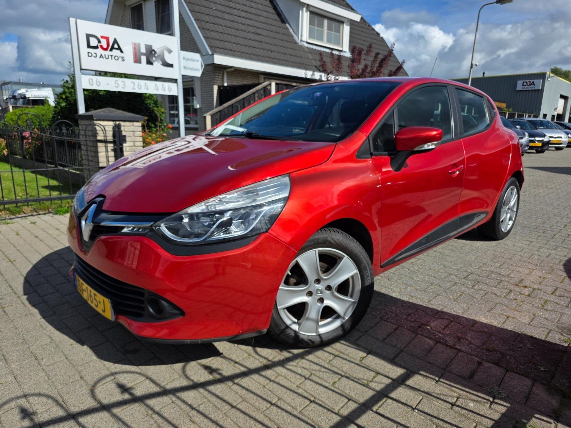Renault Clio 1.2 Dynamique Automaat, Auto's, Renault, Euro 5, Stof, Gebruikt, Zwart