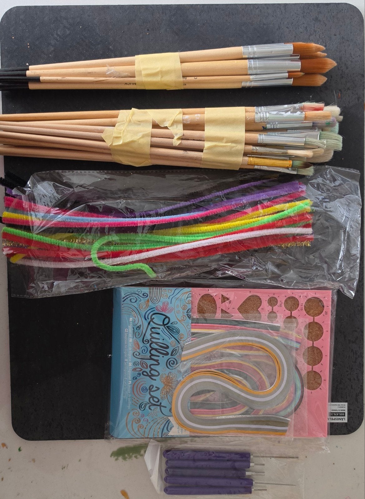 Quilling starterspakket + penselen + chenilledraad, Hobby en Vrije tijd, Ophalen of Verzenden, Zo goed als nieuw, Knutselmateriaal
