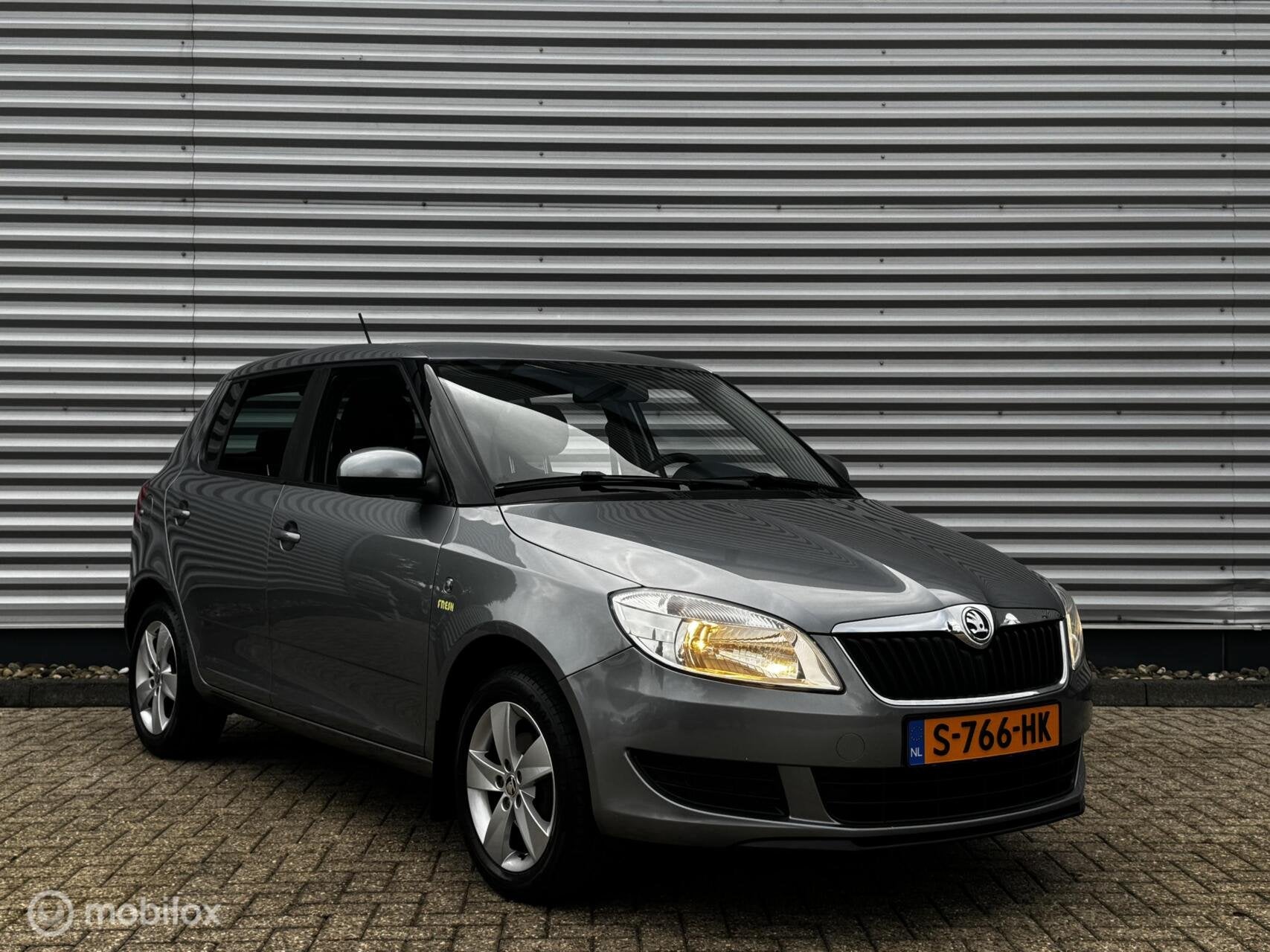Skoda Fabia 1.2 TSI 86PK Fresh | 1e eig | Stoelverwarming |, Auto's, Voorwielaandrijving, Zwart, 4 cilinders, 1016 kg