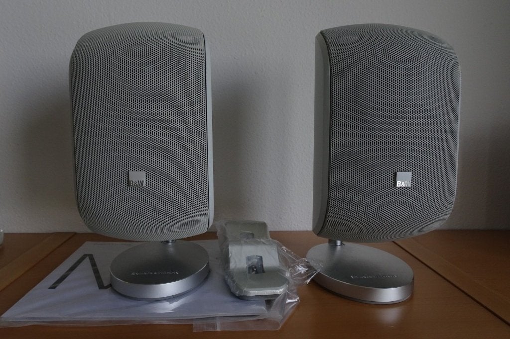 Bowers & Wilkins M1 speakers, Audio, Tv en Foto, Geschikt voor surround/home cinema, Ophalen of Verzenden, Zo goed als nieuw, 60 tot 120 watt