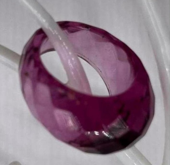 Mooie Doorzichtige Roze Ring - Maat 18 mm, Sieraden, Tassen en Uiterlijk, Ringen, Nieuw, Ophalen of Verzenden, Overige materialen