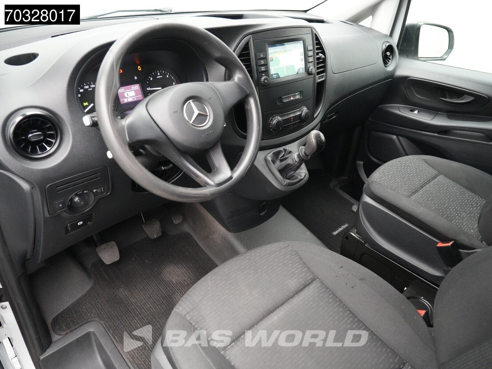 Mercedes Vito 110 L1H1 Navi Airco Cruise Camera Werkplaatsin, Stof, Gebruikt, Euro 6, 4 cilinders