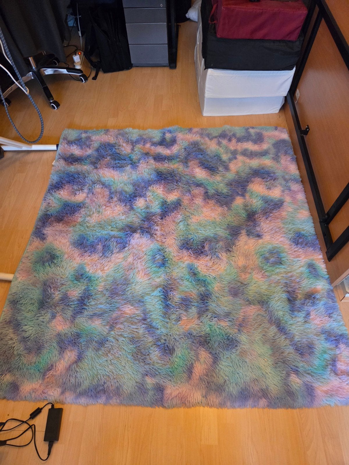 Zacht en kleurrijk vloerkleed, Huis en Inrichting, Ophalen, Modern, Speels, Pluizig, 150 tot 200 cm, Blauw