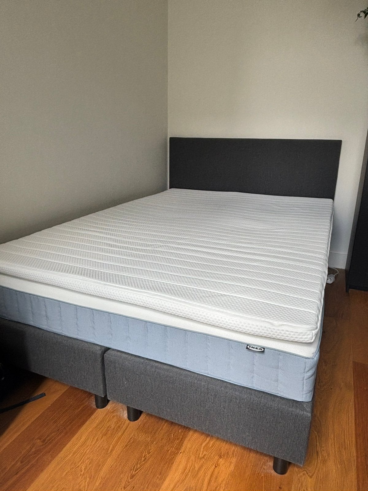 Boxspring (140x200) met IKEA matras + topper, Ophalen, Gebruikt, Tweepersoons, 140 cm