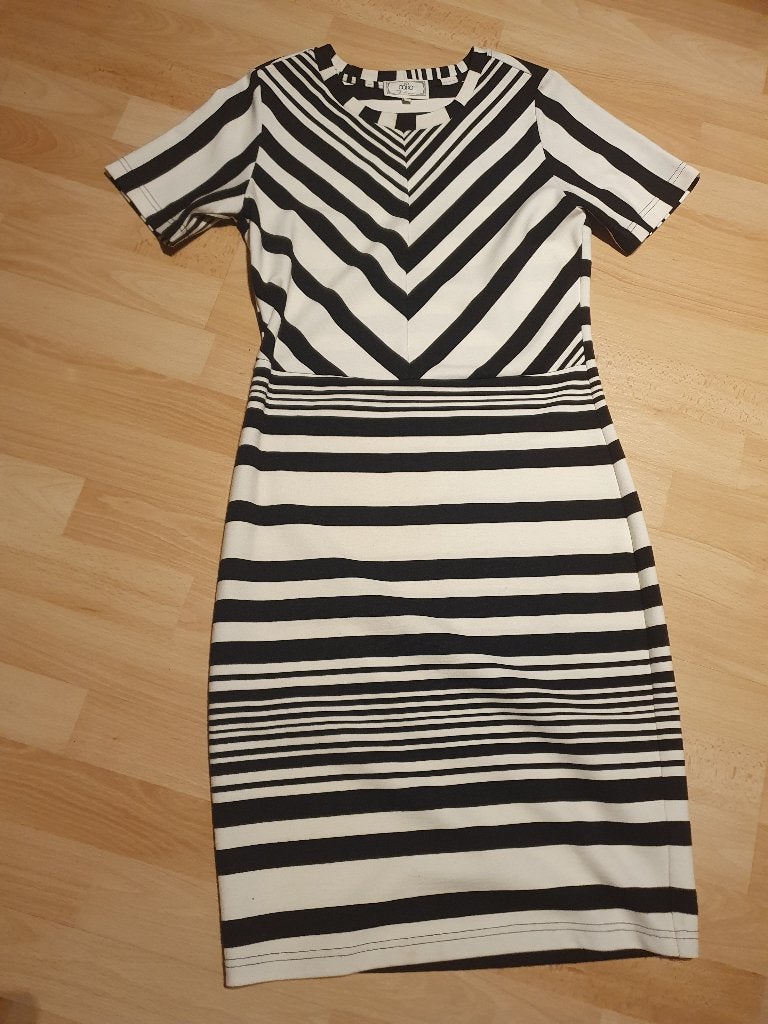 Jurk zwart/wit Aaiko, als Nieuw!, Maat 38/40 (M), Aaiko, Wit, Nieuw