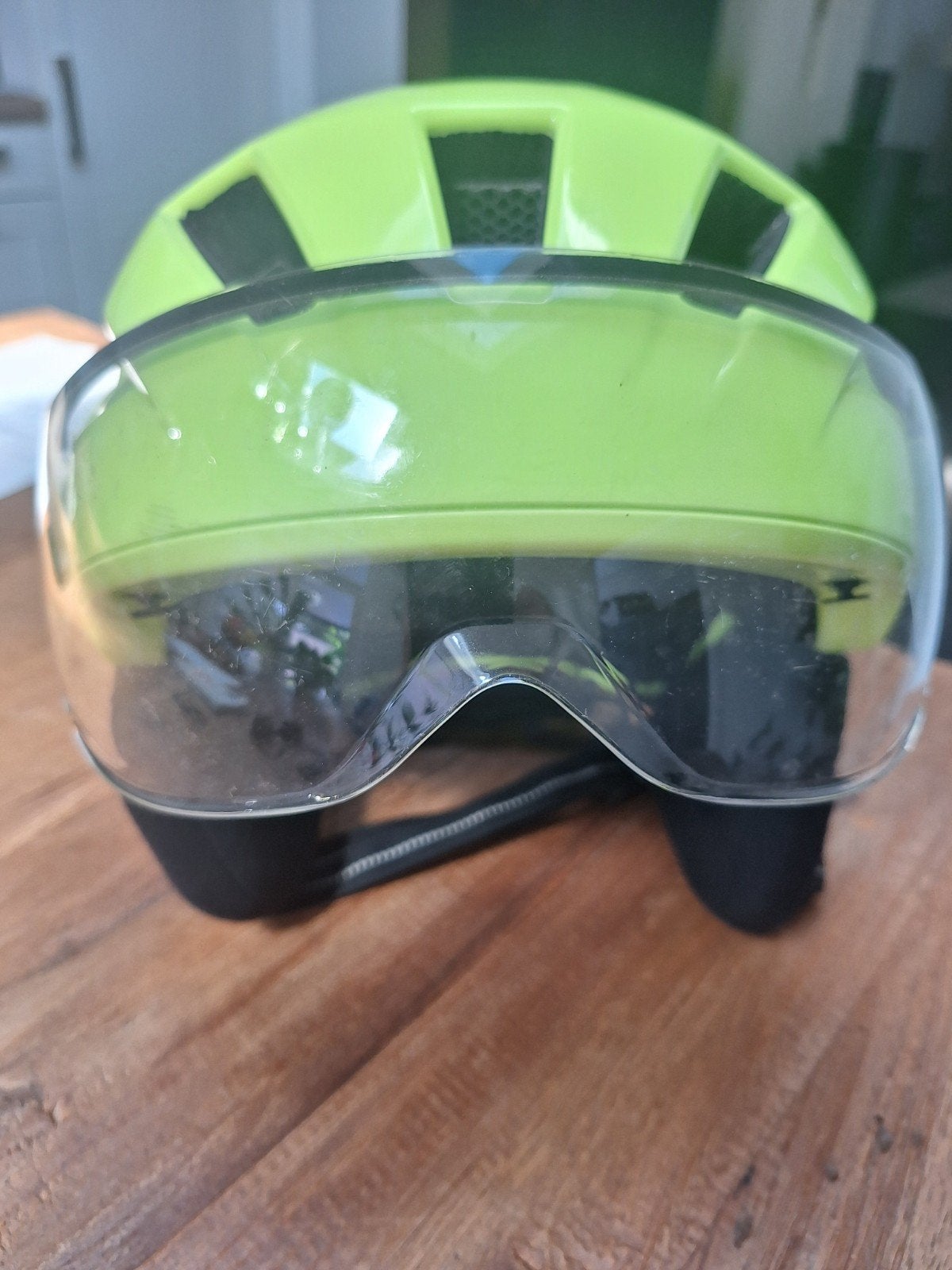 Speedpedelec helm, Ophalen