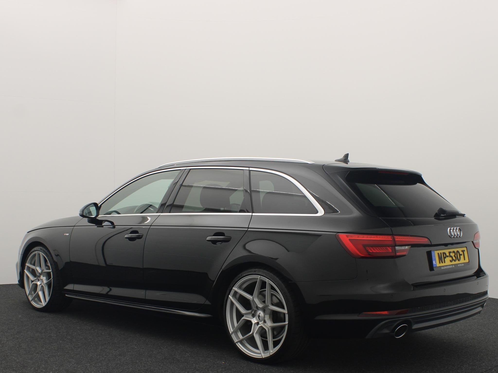Audi A4 Avant 2.0 TFSI ultra Sport S line Edition CARPLAY /, Auto's, Automatische klimaatregeling, Gebruikt, 1984 cc, 1435 kg