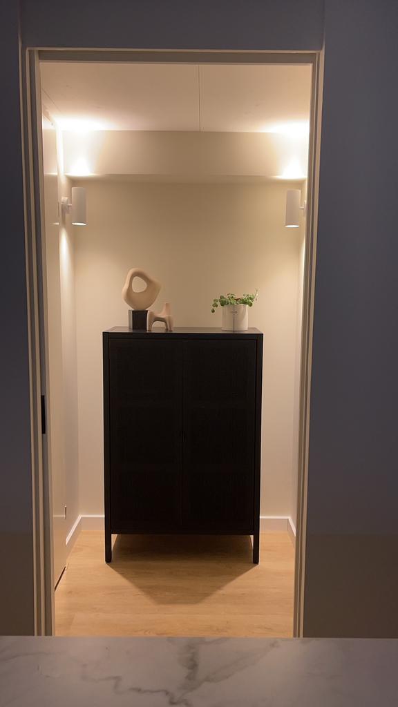 Zwart rotan kast, Huis en Inrichting, Kasten | Kledingkasten, Ophalen, Met plank(en), 50 tot 100 cm, Zo goed als nieuw