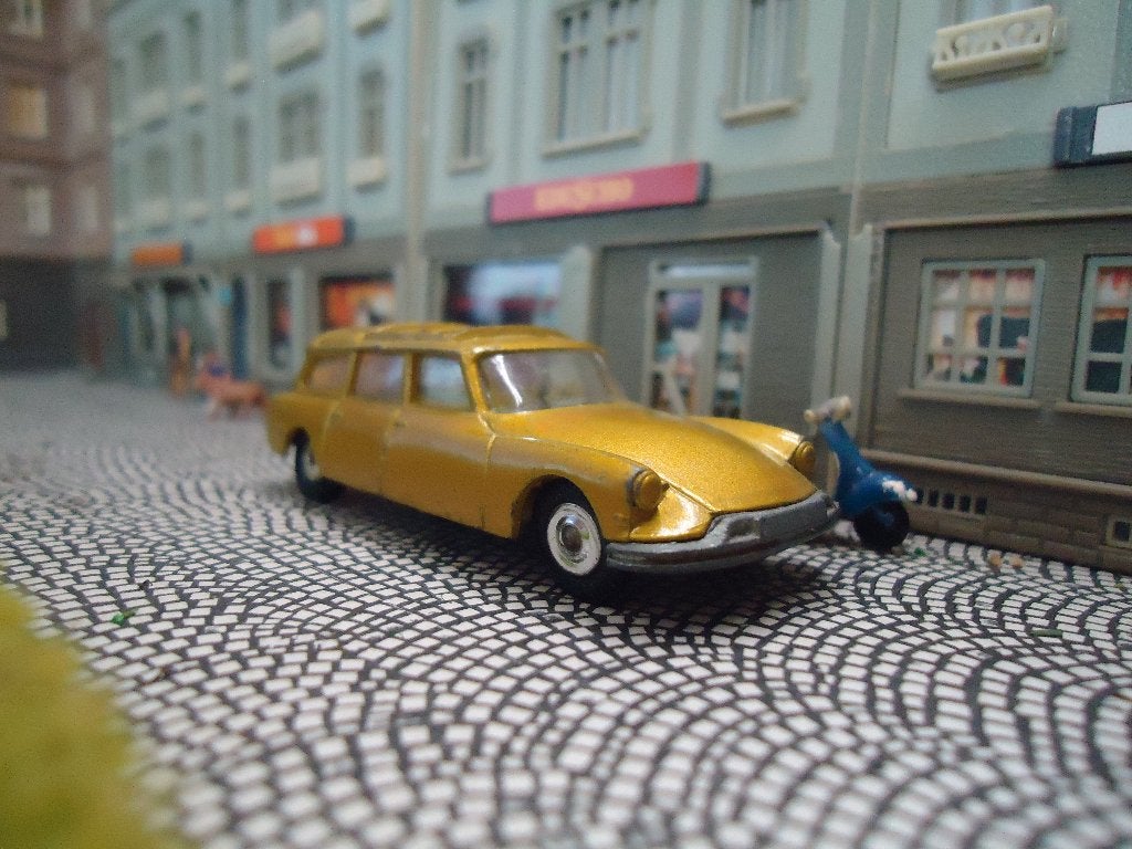 1:72 Citroën ID / DS Safari - Husky ( Corgi ) goudmetallic 2, Ophalen of Verzenden, Gebruikt, Auto