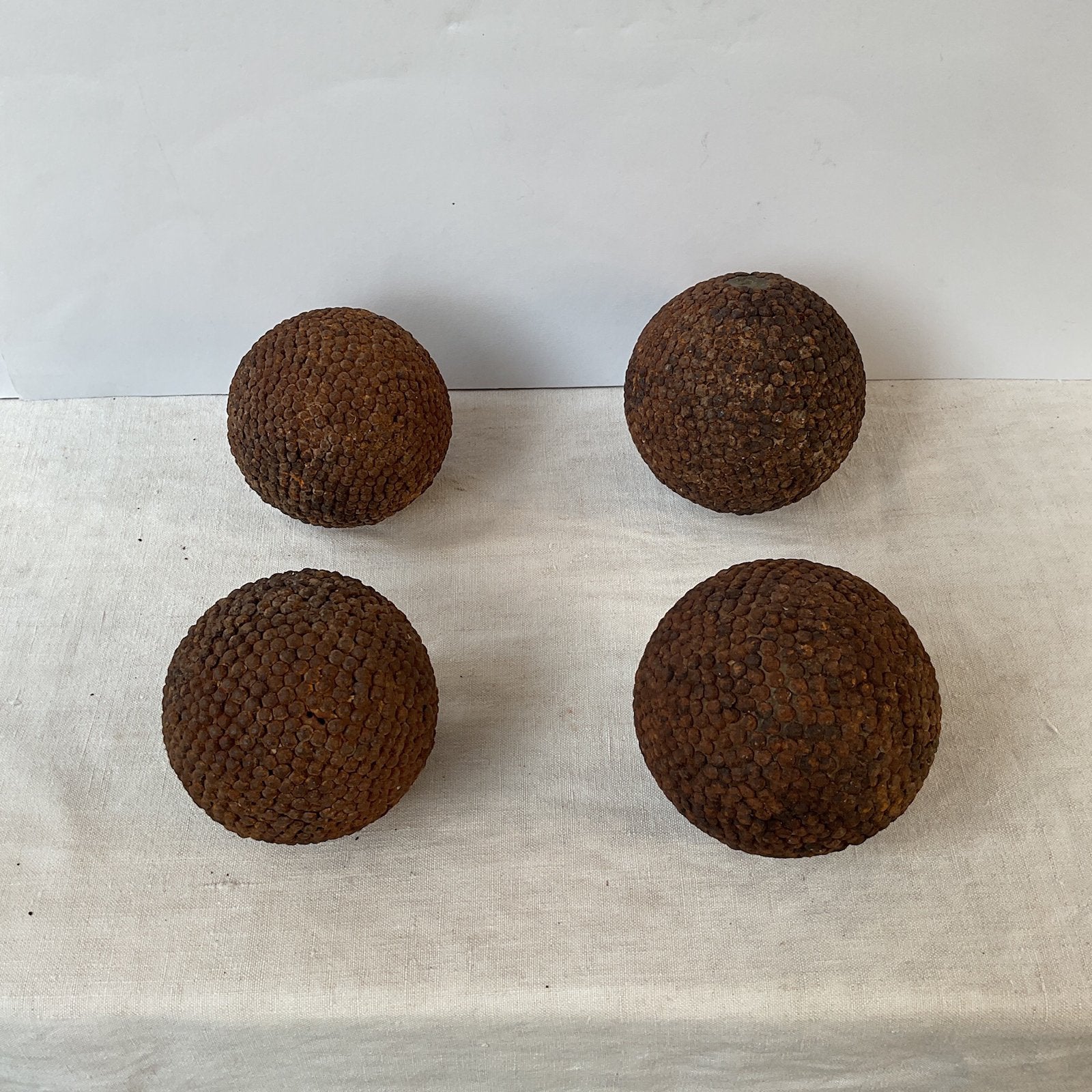 4x jeu de boule bal, gespijkerd antiek, petanque, *bonne, Ophalen of Verzenden