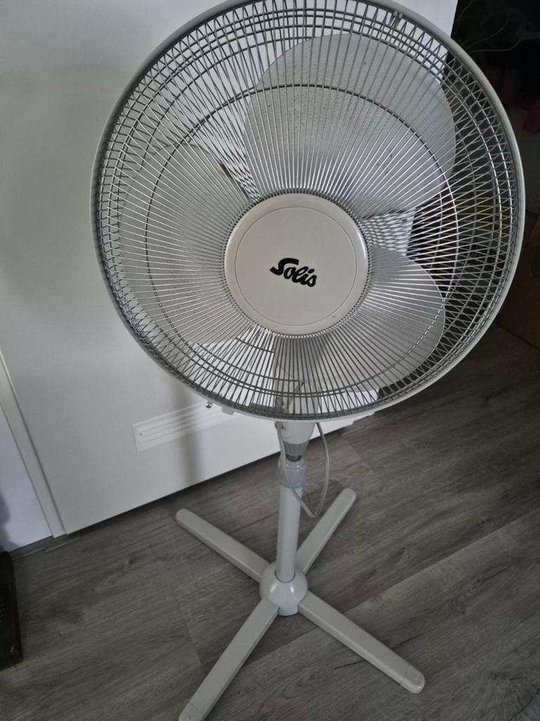 Solis Ventilator - Krachtige Statiefventilator, Witgoed en Apparatuur, Ventilatoren, Ophalen, Gebruikt, Statiefventilator