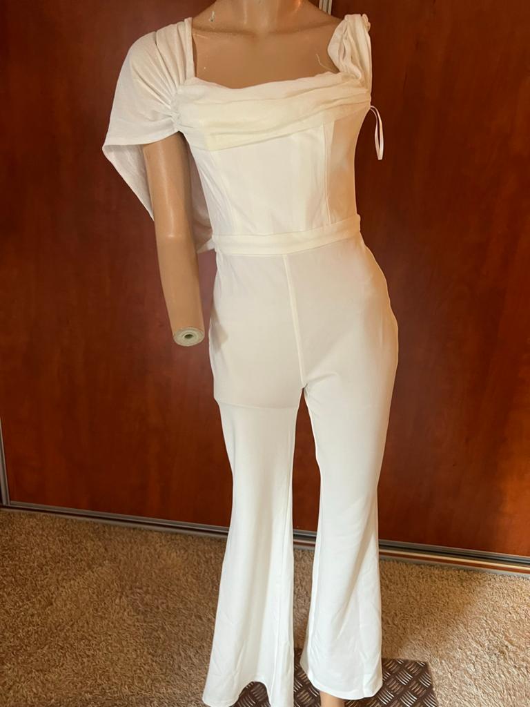 BELLA BARNETT Jumpsuit Maat S Nieuw met kaartjes Offwhite, Wit, G, Nieuw, Ophalen of Verzenden