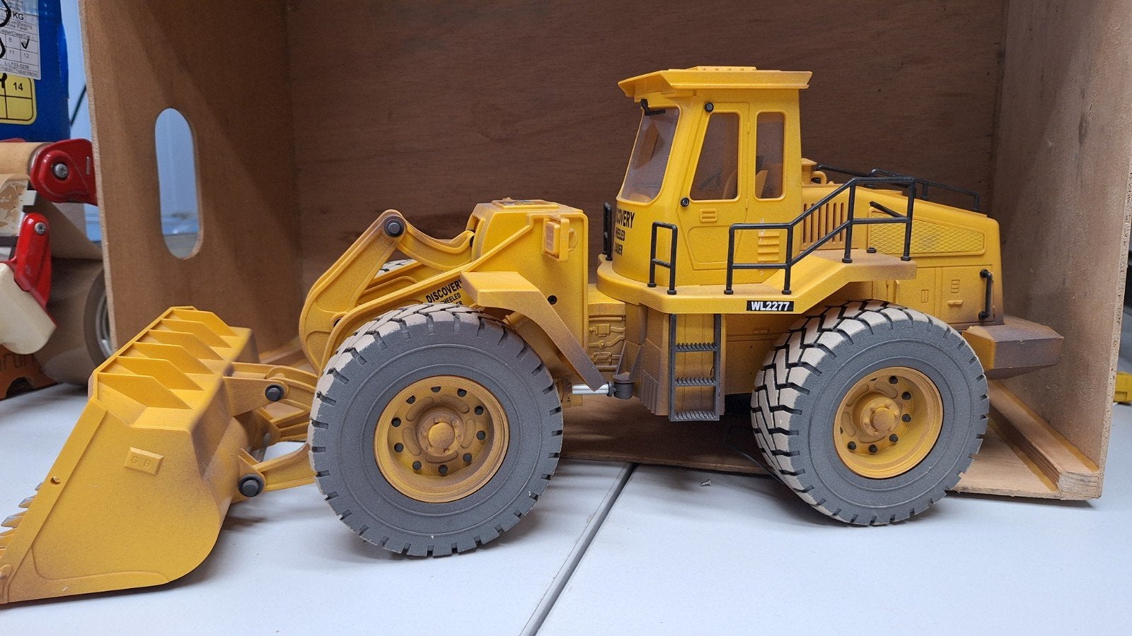 Grote gele speelgoed shovel - WL2277 1:14, Ophalen of Verzenden, Gebruikt