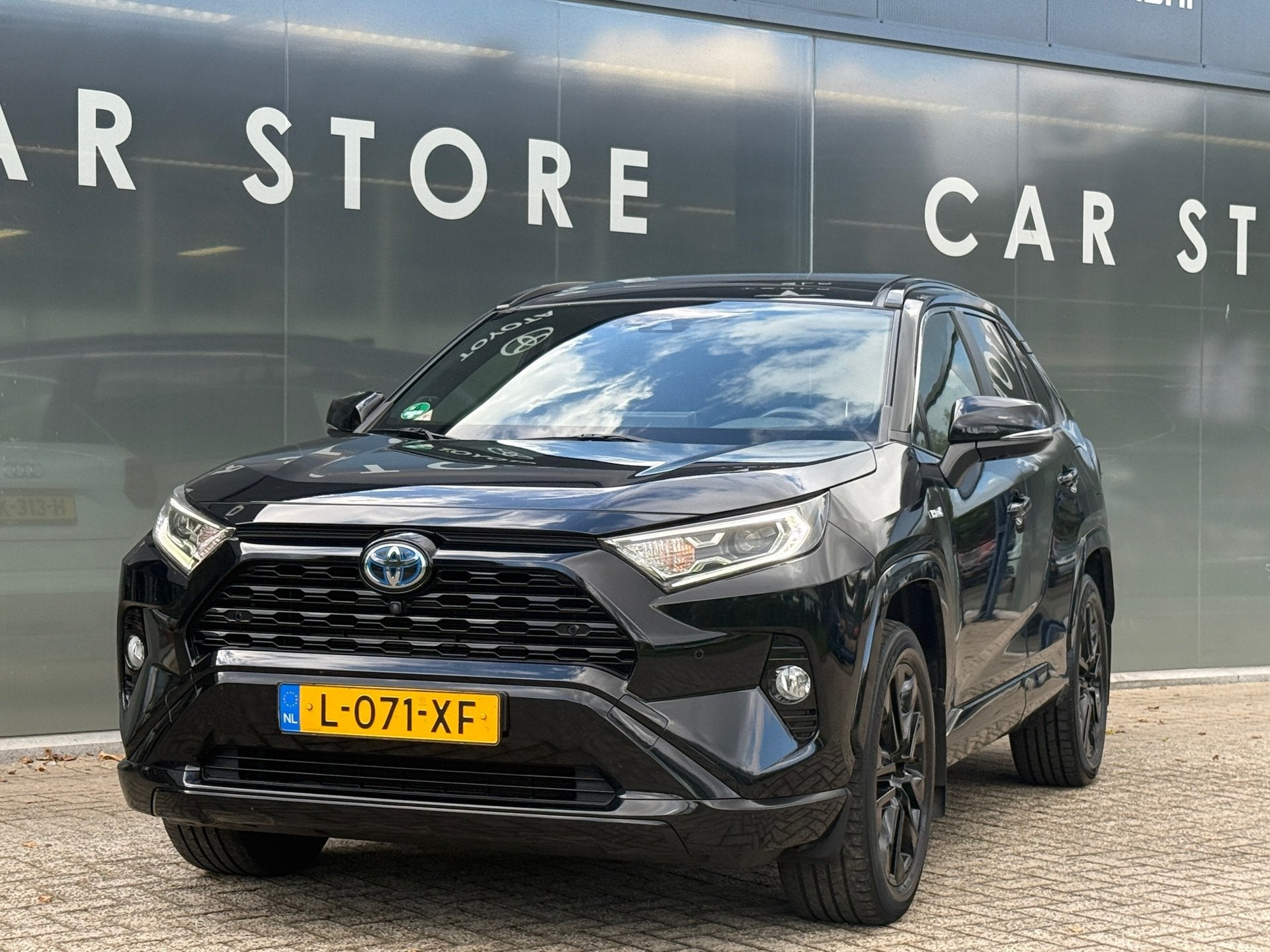 Toyota RAV4 2.5 Hybrid AWD Black Edition Pano|Leder|JBL, Automaat, Dealer onderhouden, Gebruikt, 4 cilinders