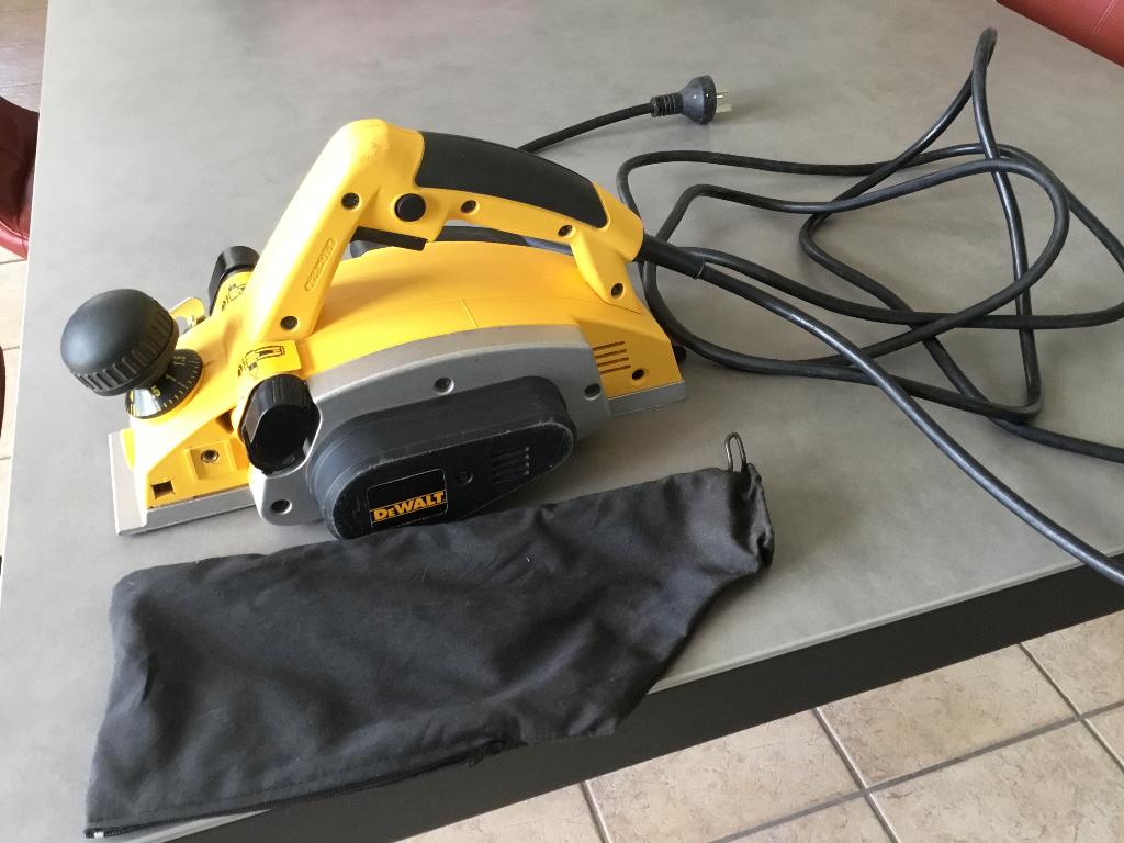 DeWalt schaafmachine DW678, Doe-het-zelf en Verbouw, Schaafmachines, Ophalen, Gebruikt, Elektrisch