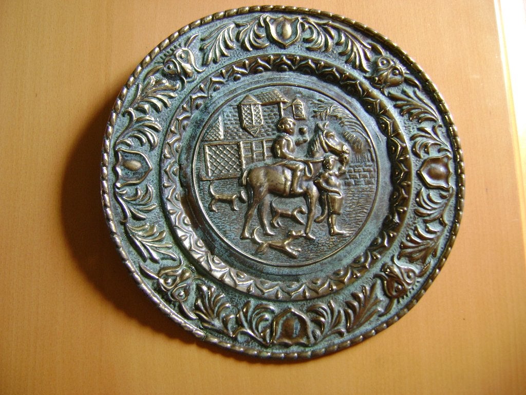 antiek wandbordje koper - man te paard + honden, Antiek en Kunst, Ophalen of Verzenden, Koper