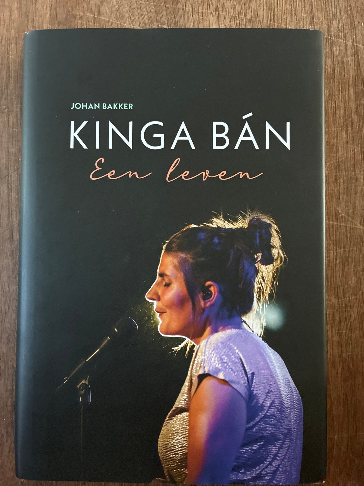 Kinga Bán: Een leven - Johan Bakker, Ophalen of Verzenden, Zo goed als nieuw, Overige