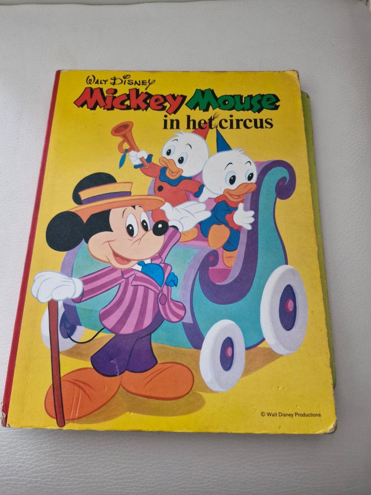 Walt Disney's Mickey Mouse in het Circus - Vintage Boek, Boeken, Ophalen of Verzenden, Gelezen, Walt Disney
