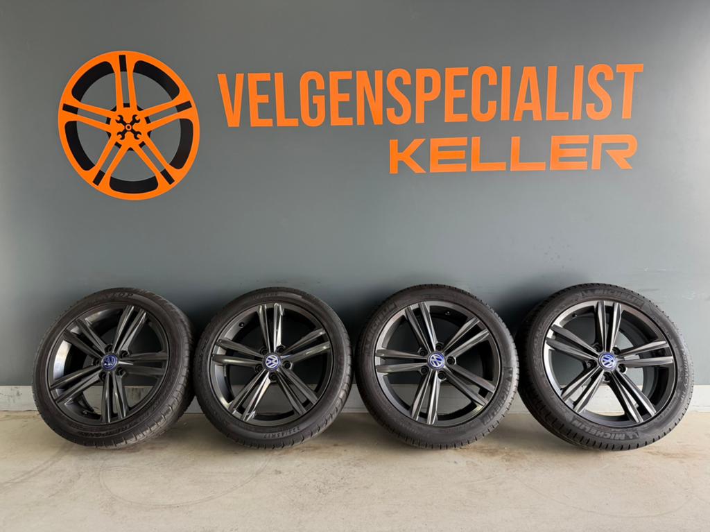 Vw Golf 17 inch sebring velgen 5x112 Origineel 225/45/17, Banden en Velgen, 17 inch, Ophalen of Verzenden, Zomerbanden
