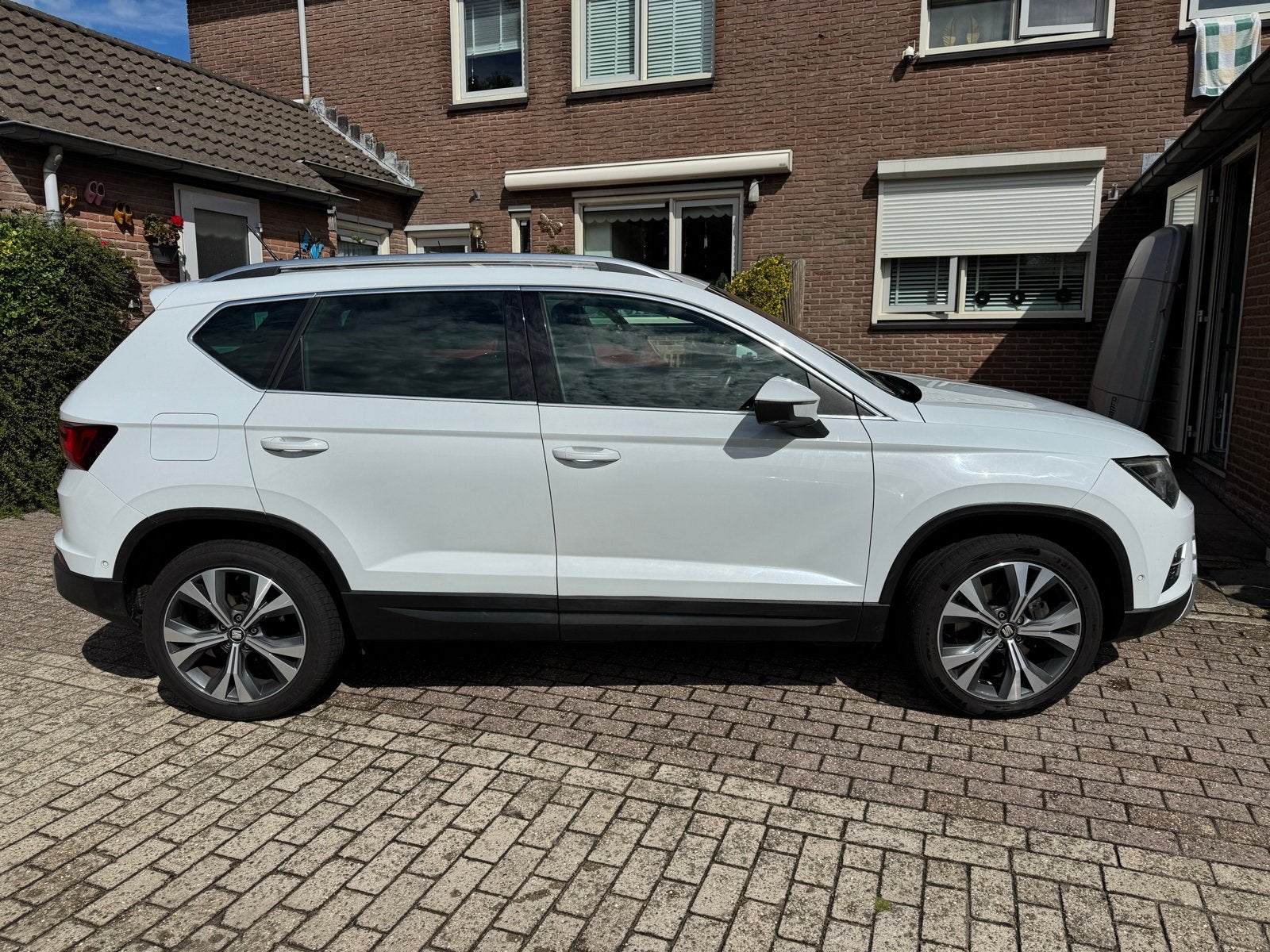 Seat Ateca 1.4 TSI 110KW DSG 2017 Excellance vol opties pano, Auto's, Ateca, Wit, Leder, 1395 cc