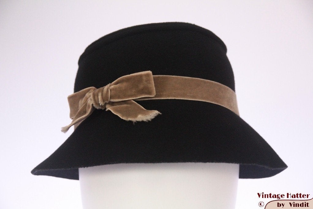 Vintage Dameshoed Lembert zwart vilt met beige lint 56, Kleding | Dames, Hoeden en Petten, 56 of 57 cm (M, 7 of 7⅛ inch), Hoed