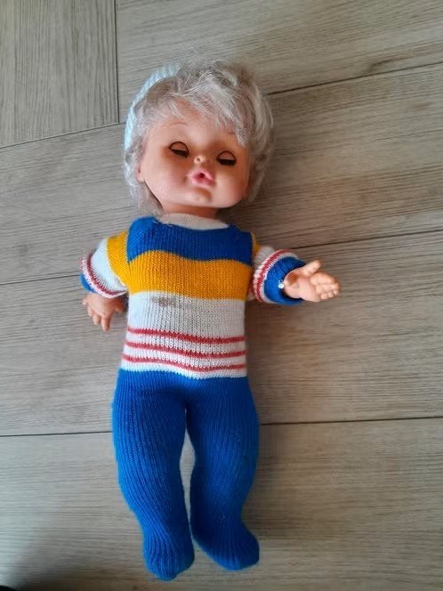 Leuke vintage babypop van 39,5 cm hoog en 18 cm breed., Ophalen of Verzenden, Zo goed als nieuw, Babypop