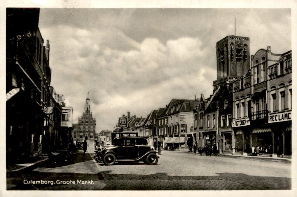 Culemborg Groote Markt met oude auto # 711, Verzenden, 1940 tot 1960, Gelopen, Gelderland