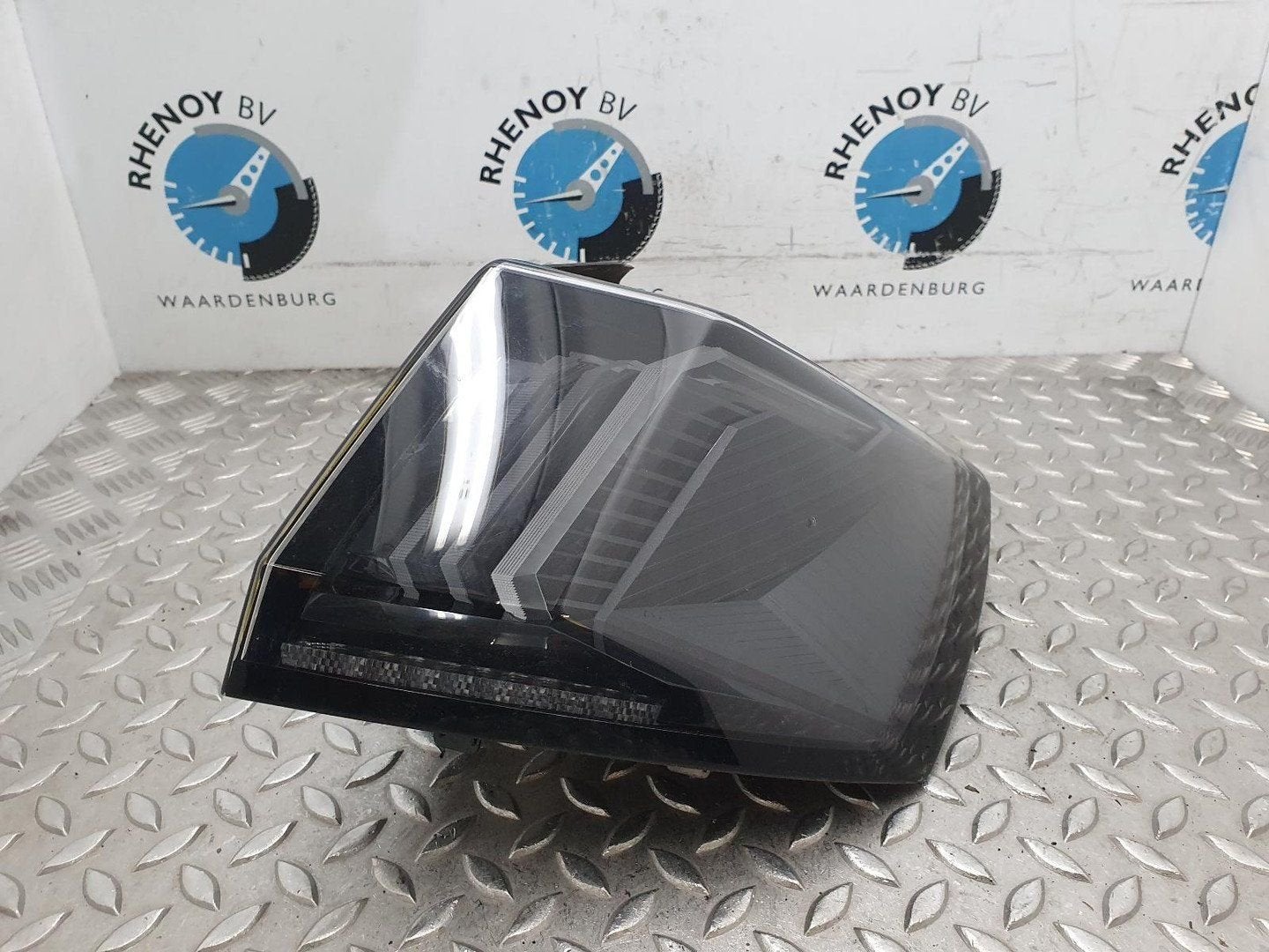 PEUGEOT 3008 MC GT PR ACHTERLICHT R 2022, Ophalen of Verzenden, Gebruikt, Stiba lid
